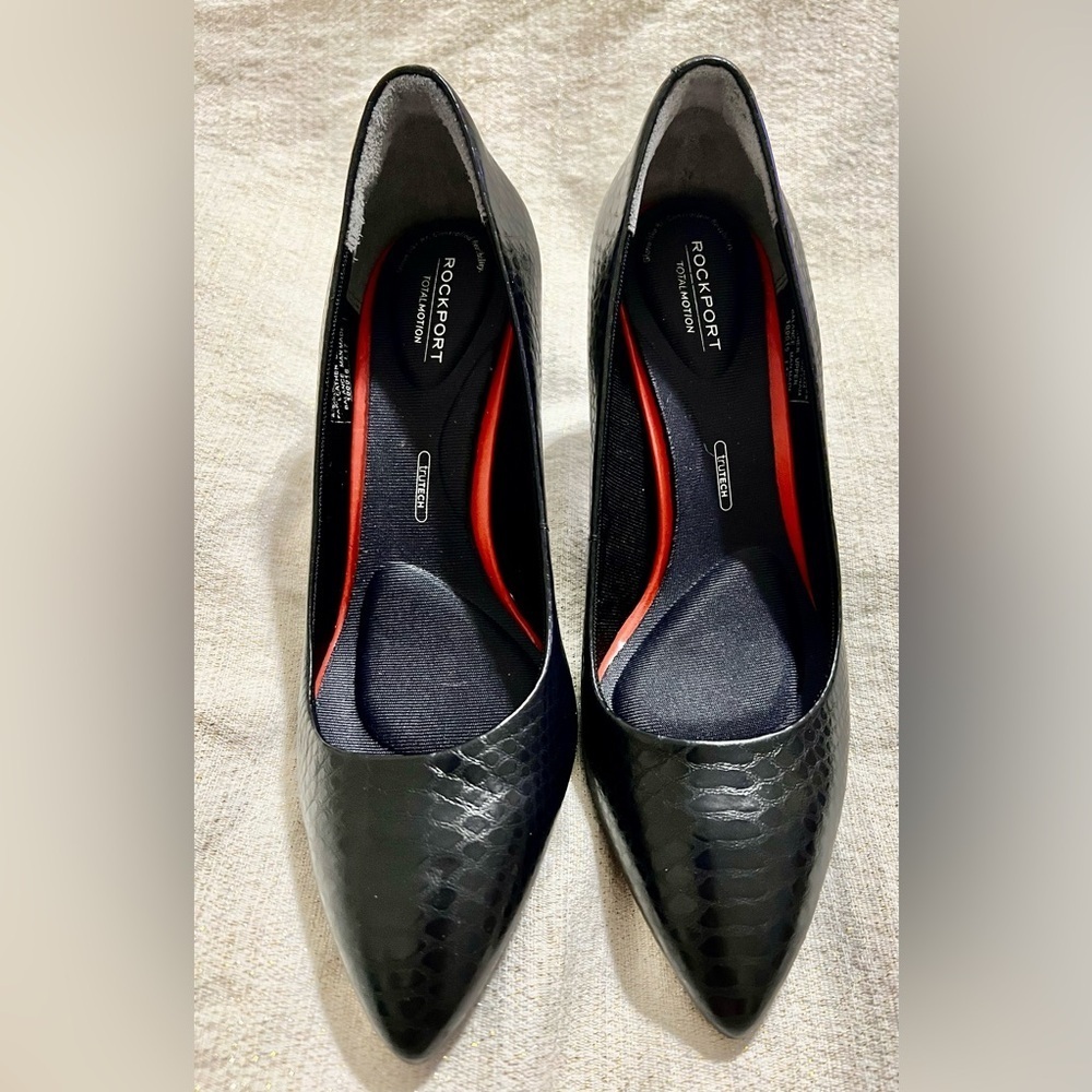 NEW Rockport total motion trutech plain pump a11795 Genuine leather -black 6.5